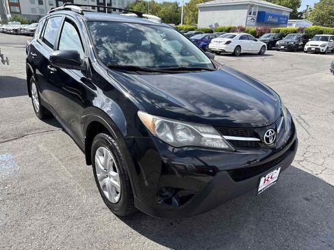 Used 2013 Toyota RAV4 LE AWD/4WD image 4