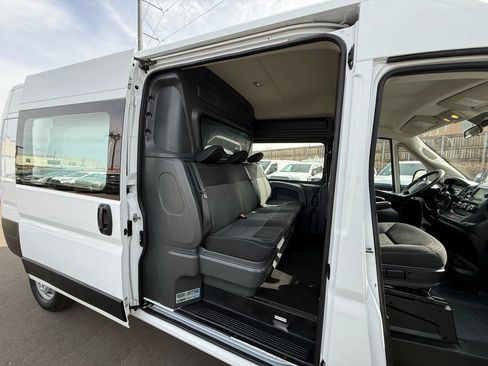 Used 2021 RAM ProMaster 2500 FWD image 18