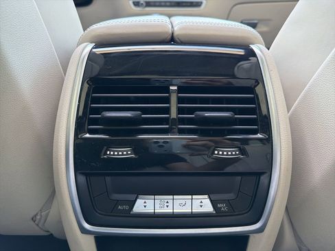 Used 2020 BMW X5 sDrive40i w/ M Sport Package image 13