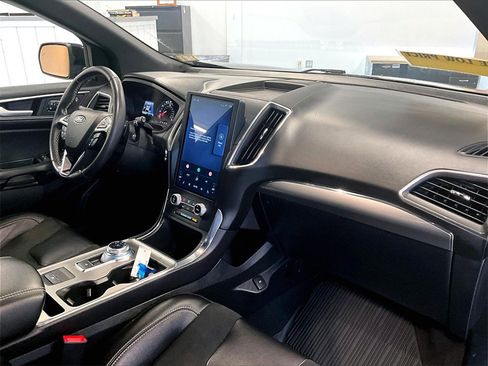 Used 2022 Ford Edge ST image 14