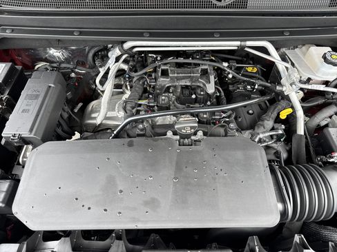 Used 2026 GMC Canyon AT4 image 30