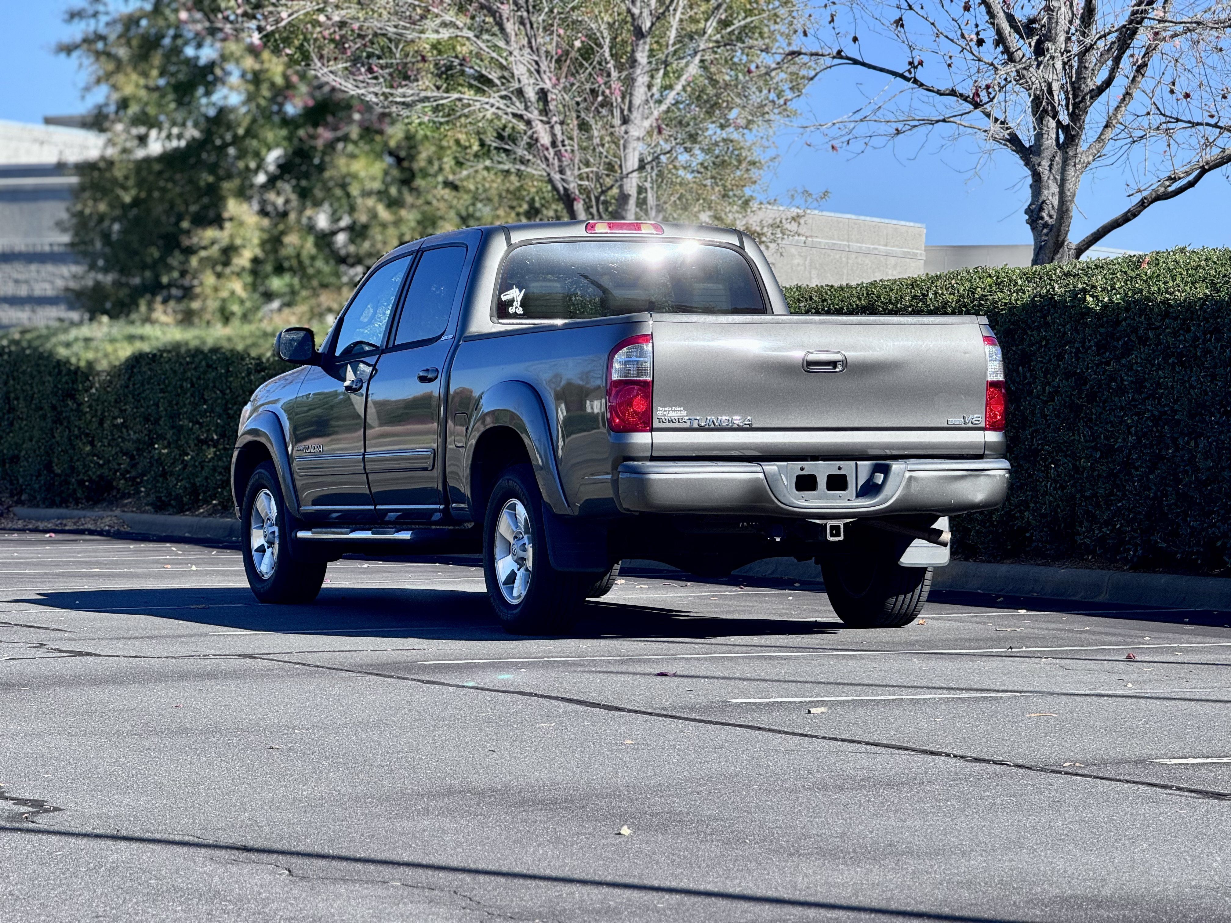 Used 2005 Toyota Tundra Limited w/ All Weather Guard Pkg RWD image 14