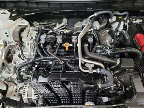 Used 2025 Nissan Altima 2.5 SV FWD image 30