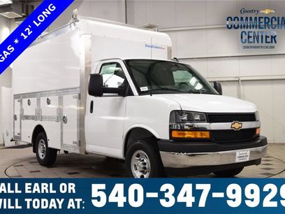 New 2026 Chevrolet Express 3500 1WT w/ Power Convenience Package