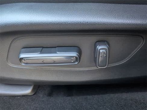 Used 2025 Acura ADX AWD image 18