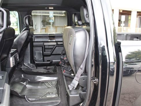 Used 2018 Ford F150 Platinum w/ Equipment Group 701A Luxury image 22