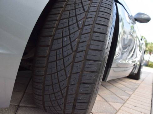 Used 2011 BMW Z4 sDrive35i RWD image 82