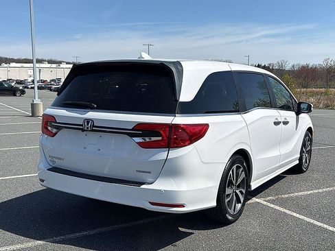 Used 2024 Honda Odyssey Touring image 6