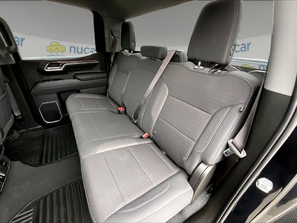 Used 2026 Chevrolet Silverado 1500 RST AWD/4WD image 14