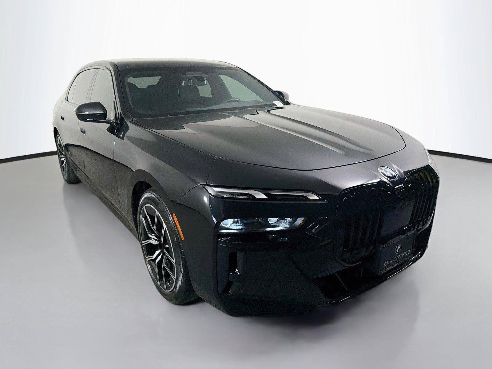Used 2023 BMW 740i RWD image 3