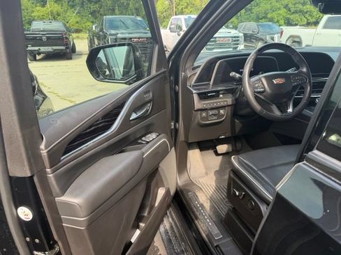 Used 2023 Cadillac Escalade Sport w/ Touring Package AWD/4WD image 6