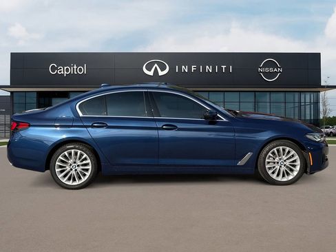 Used 2023 BMW 530i w/ Convenience Package image 4