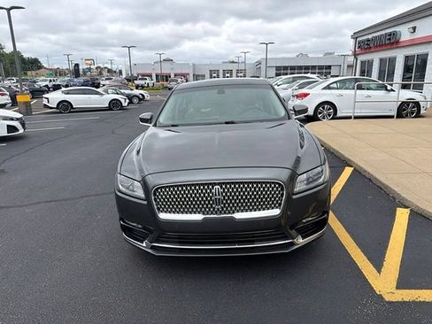 Used 2017 Lincoln Continental Reserve AWD/4WD image 9