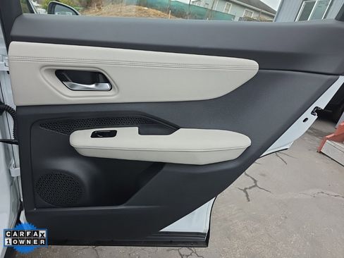 Used 2023 Nissan Ariya AWD image 56