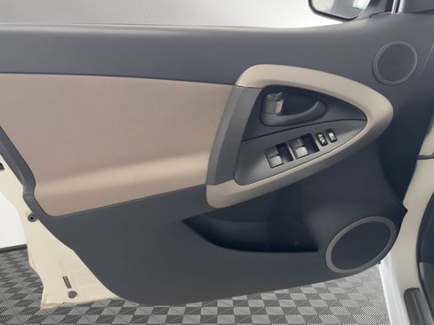 Used 2008 Toyota RAV4 2WD image 14