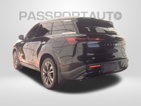 Used 2025 INFINITI QX60 Luxe w/ Vision Package image 5