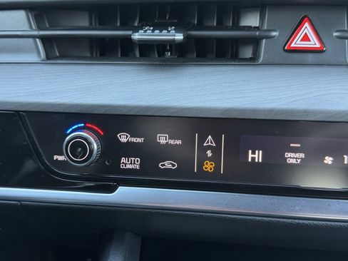 Used 2025 Kia Sportage X-Line image 60