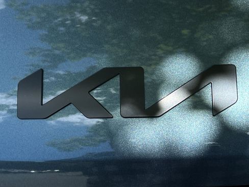 New 2026 Kia Carnival SX Prestige FWD image 12
