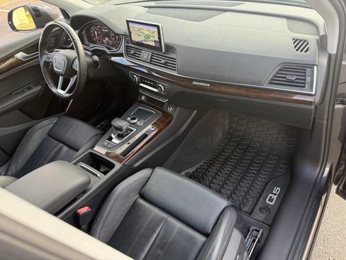 Used 2019 Audi Q5 2.0T Premium Plus w/ Premium Plus Package image 12