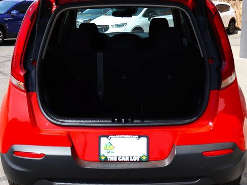 Used 2022 Kia Soul LX w/ Technology Package FWD image 23