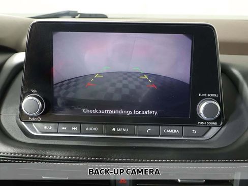 Used 2023 Nissan Rogue SV image 5