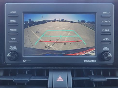 Used 2021 Toyota RAV4 LE w/ Carpet Mat Package (TMS) FWD image 18
