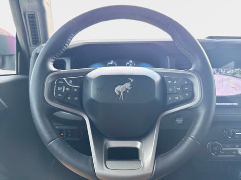 Used 2025 Ford Bronco Badlands AWD/4WD image 29
