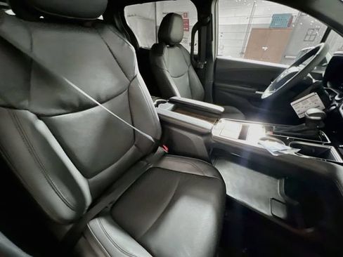 New 2026 Toyota Sienna Limited FWD image 28