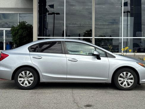 Used 2012 Honda Civic LX image 4