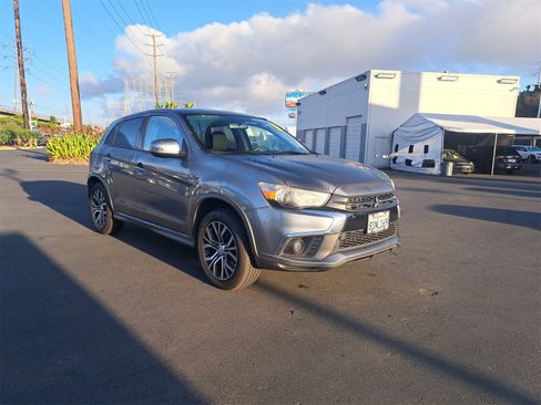 Used 2018 Mitsubishi Outlander Sport ES image 3