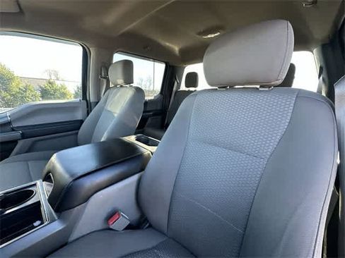 Used 2018 Ford F250 XLT w/ XLT Premium Package image 14