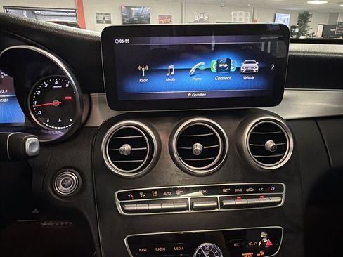 Used 2019 Mercedes-Benz C 300 Sedan image 40