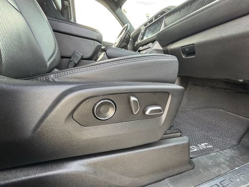 Used 2021 GMC Yukon Denali w/ Denali Premium Package AWD/4WD image 27