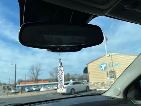 Used 2014 Chevrolet Cruze LT image 19