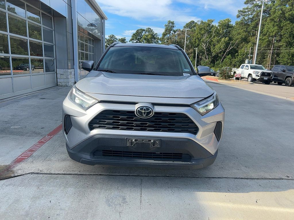 Used 2023 Toyota RAV4 XLE FWD image 7