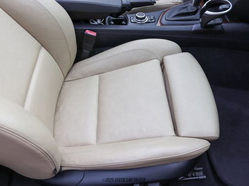 Used 2010 BMW 135i Convertible image 53