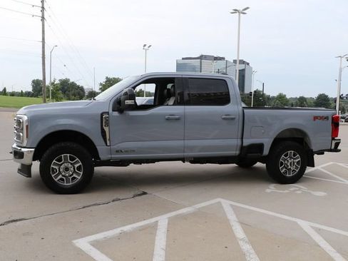 Used 2024 Ford F350 Lariat AWD/4WD image 4