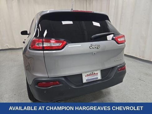 Used 2016 Jeep Cherokee Sport w/ Safety Group image 40