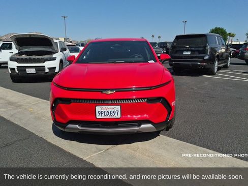 Used 2024 Chevrolet Equinox EV LT FWD image 2