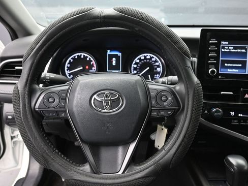 Used 2023 Toyota Camry SE image 7