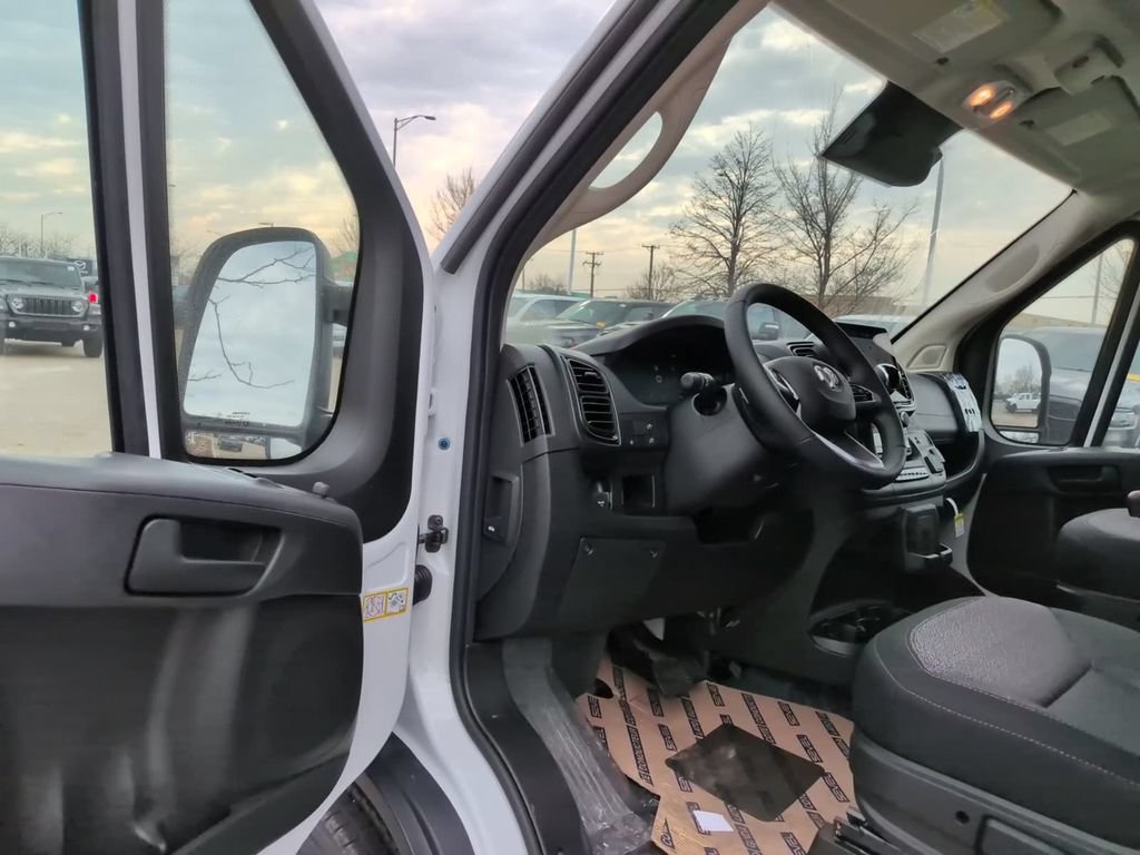 New 2026 RAM ProMaster 2500 w/ Premium Convenience Group FWD image 22