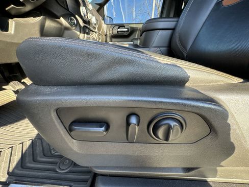 Certified 2021 GMC Sierra 1500 AT4 w/ AT4 Premium Package image 12