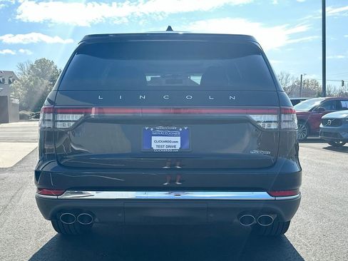 Certified 2025 Lincoln Aviator Reserve w/ Illumination Package RWD image 15