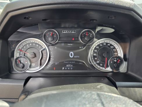 Used 2023 RAM 1500 Classic SLT w/ Trailer & Traction Group image 34