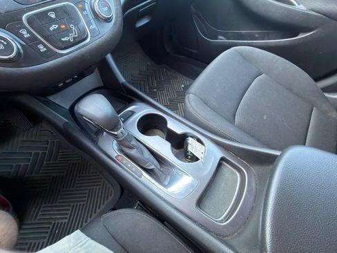 Used 2021 Chevrolet Malibu LS FWD image 14