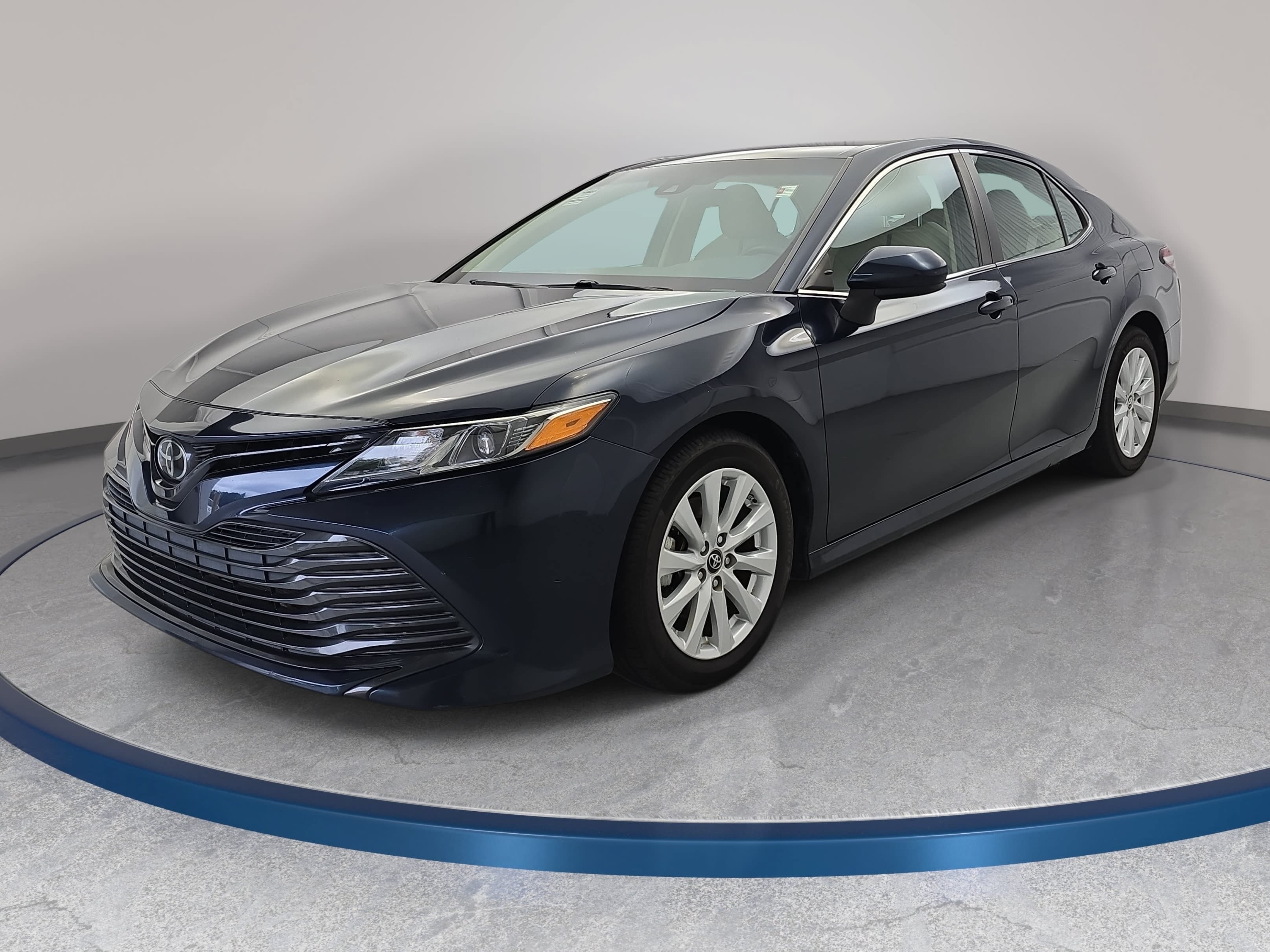 Used 2019 Toyota Camry LE FWD image 1