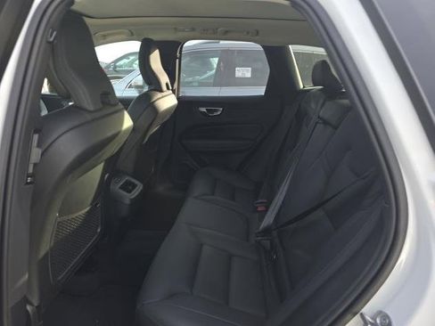 Certified 2025 Volvo XC60 B5 Plus image 8