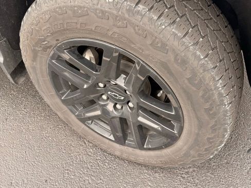 Used 2024 Chevrolet Silverado 1500 Custom w/ Turbomax Blackout Package image 3