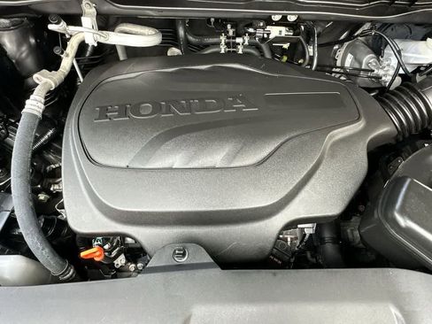 Used 2024 Honda Odyssey EX-L image 12