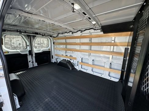 Used 2024 Ford Transit 250 Base w/ Exterior Upgrade Package image 18